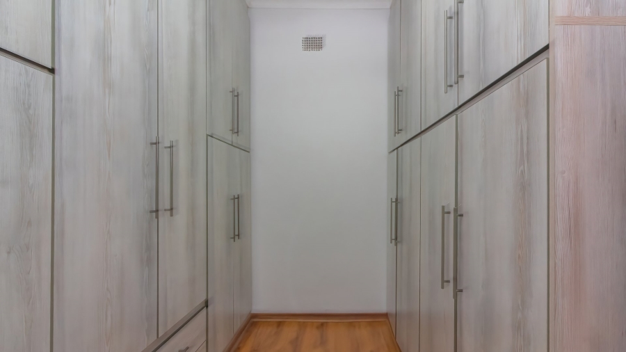 3 Bedroom Property for Sale in Kroonstad Rural Free State